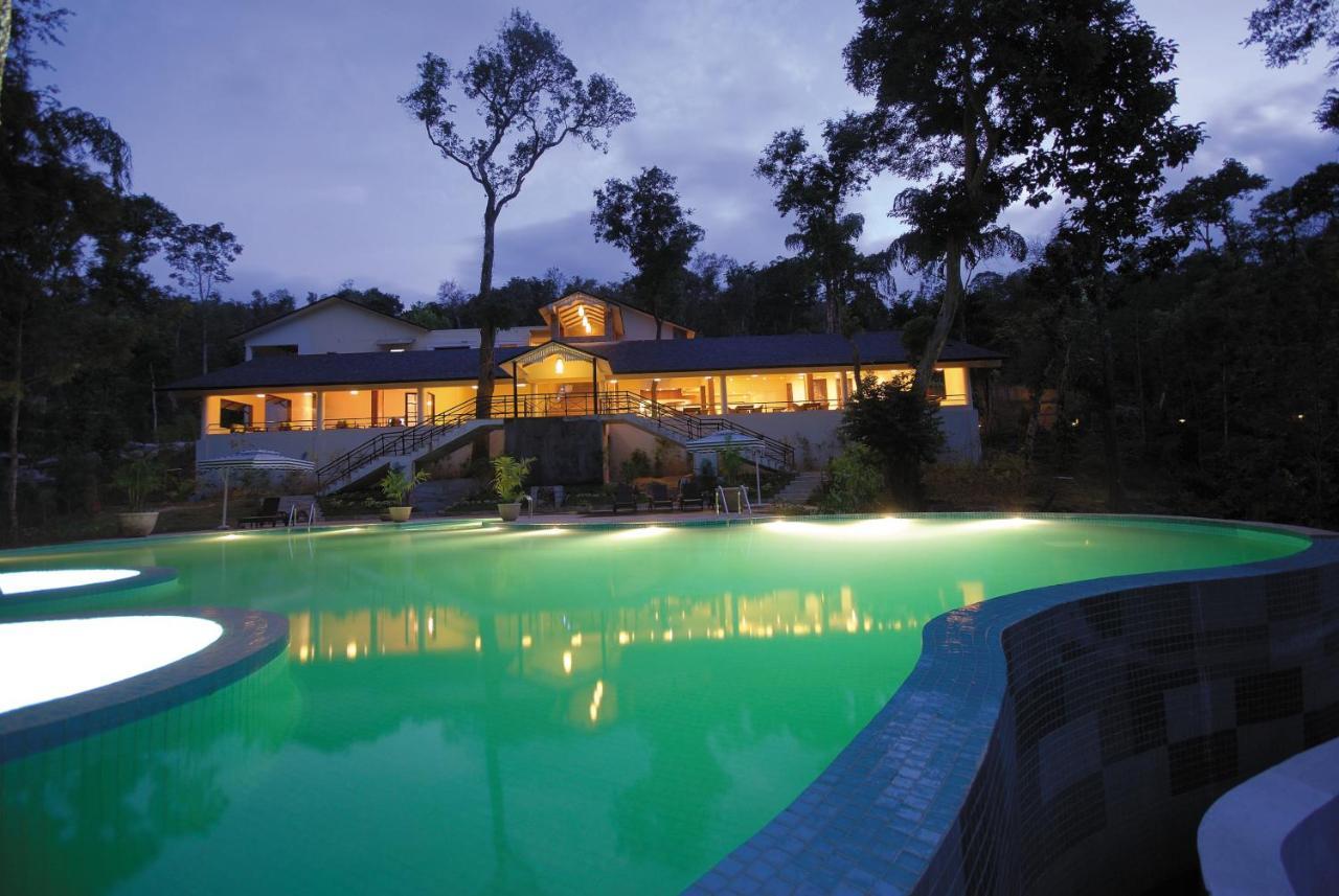 The Windflower Resort & Spa, Coorg Suntikoppa Exterior foto