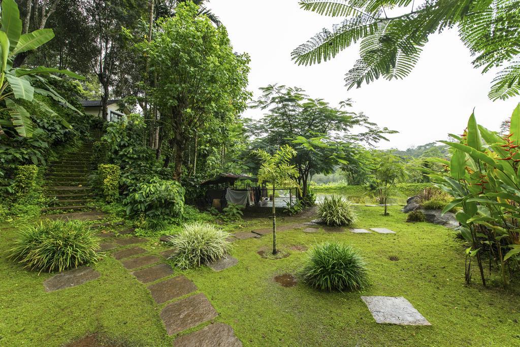 The Windflower Resort & Spa, Coorg Suntikoppa Exterior foto